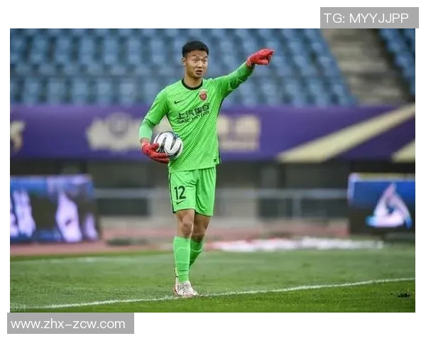 陈威足球:从青涩少年到职业球员的成长之路与奋斗故事 陈威足球:从青涩少年到职业球员的成长之路与奋斗故事